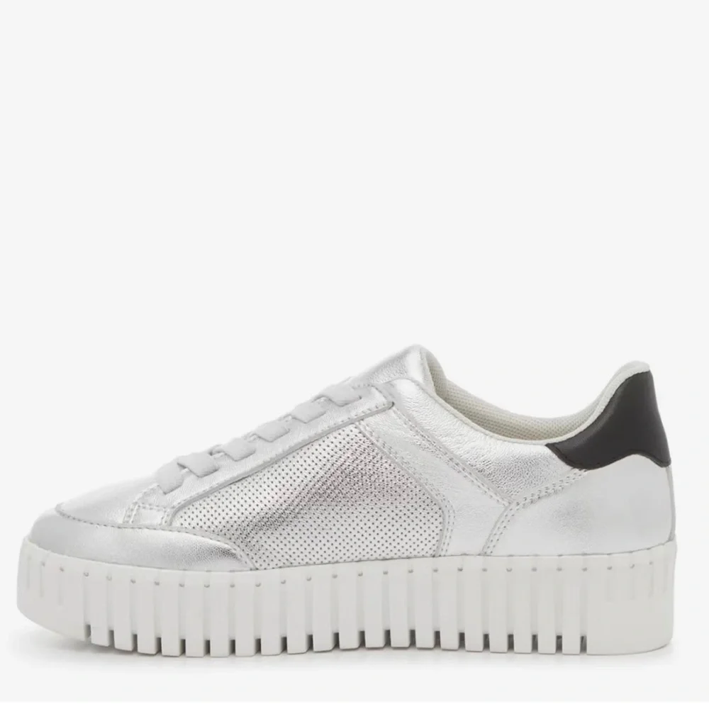 Silent D Oscar Platform Sneaker Metallic Silver Leather Upper Sz 41